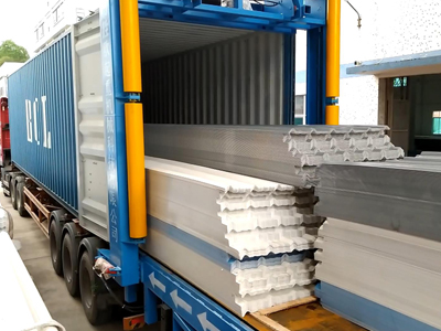 易结冰点位24小时守望152台拖车时间待命“荧光黄”风雪中为你看护|战寒流